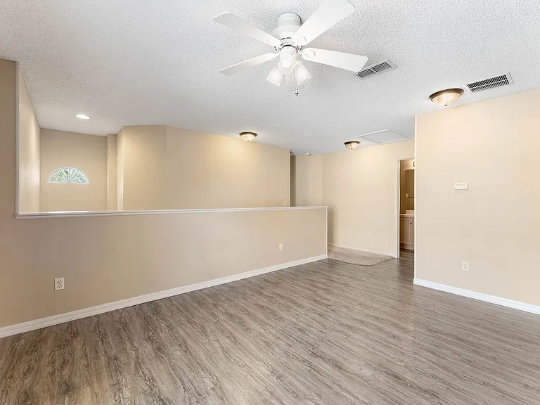 15321 Harrowgate Way — Photo 15