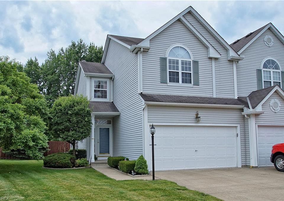 1st image of 9776 Sugarbush Cir