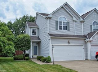 9776 Sugarbush Cir, Olmsted Falls, OH 44138