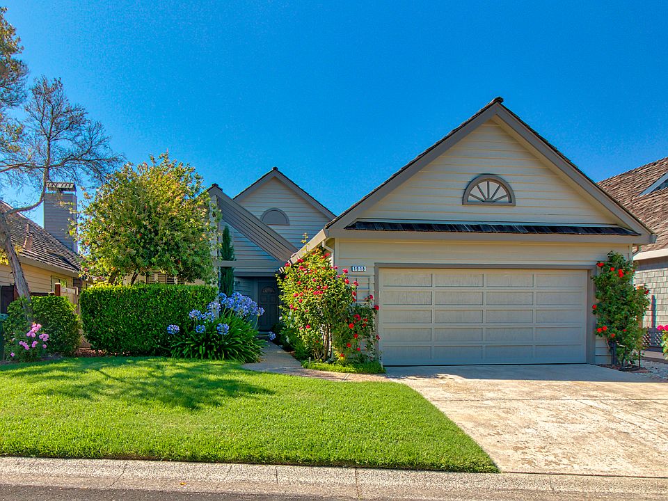 1st image of 1918 Oak Cir