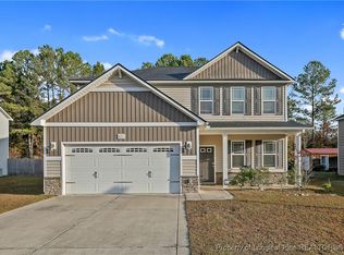 671 Roanoke Dr, Raeford, NC 28376