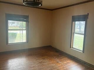 5th image of 2650 E 8th Street