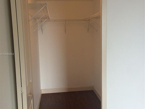 4th image of 170 SE 14th St APT 2301
