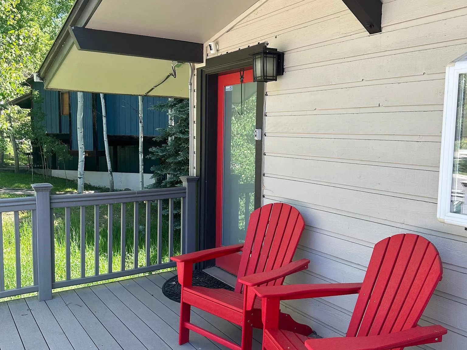 2568 Arosa Dr — Photo 2