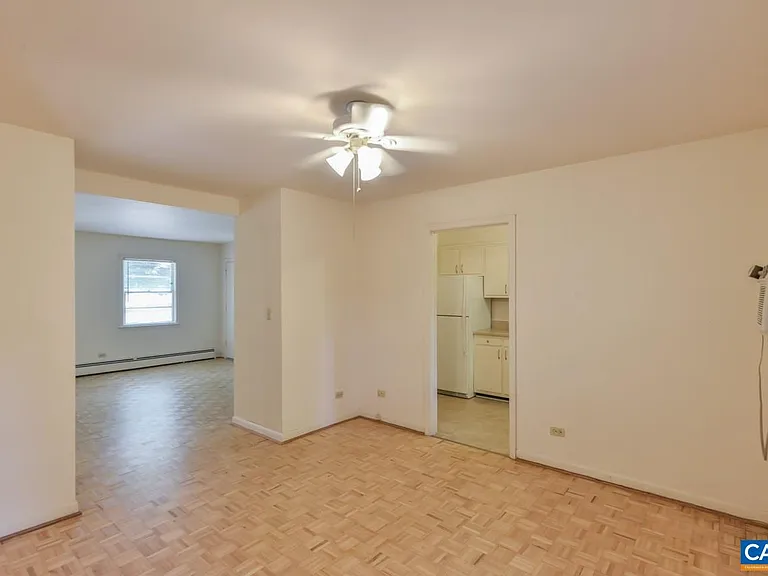 1227 Park St #5 — Photo 5