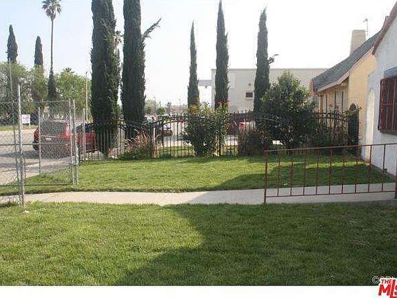 4th image of 1296 N Mount Vernon Ave
