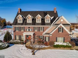 7405 Equestrian Way, Minnetrista, MN 55331