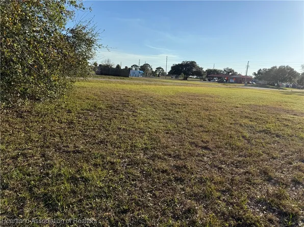 6117 Red Cedar Rd, Sebring, FL 33876