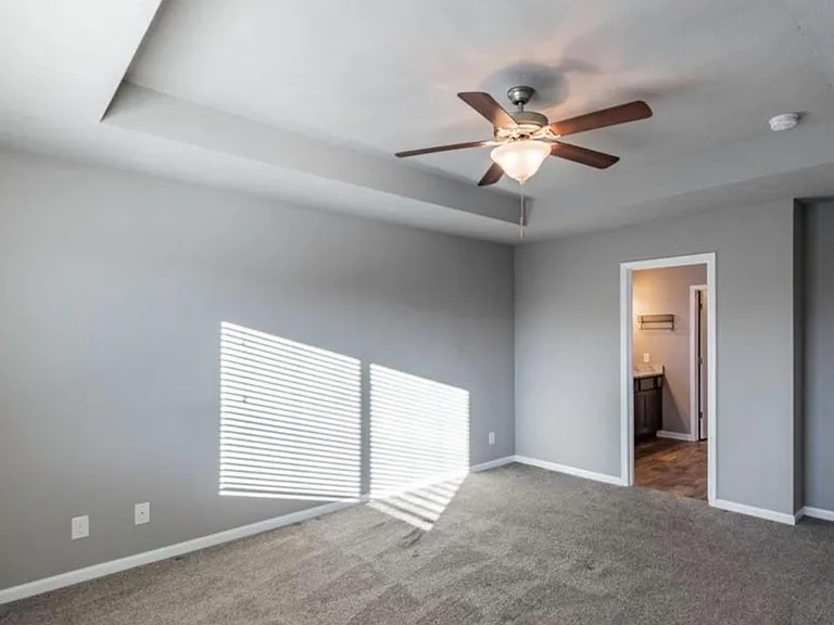 15002 S 22nd St — Photo 11