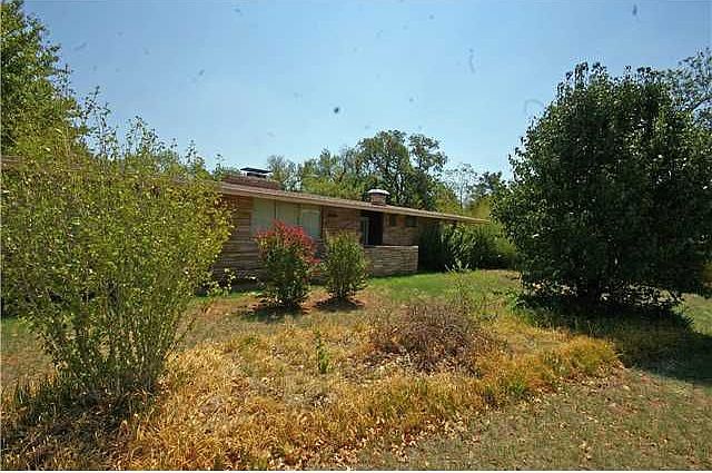 2nd image of 4308 Thompson Ave