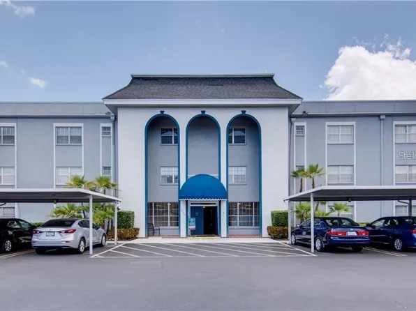 1706 Belleair Forest Dr, Belleair, FL