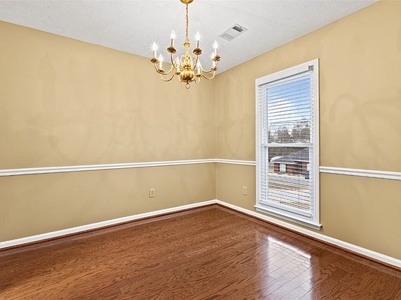 5th image of 21 Lee Road 547