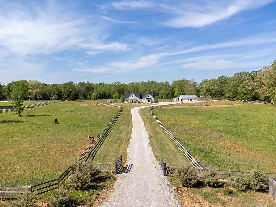 1st image of 250 Old Orchard Rd