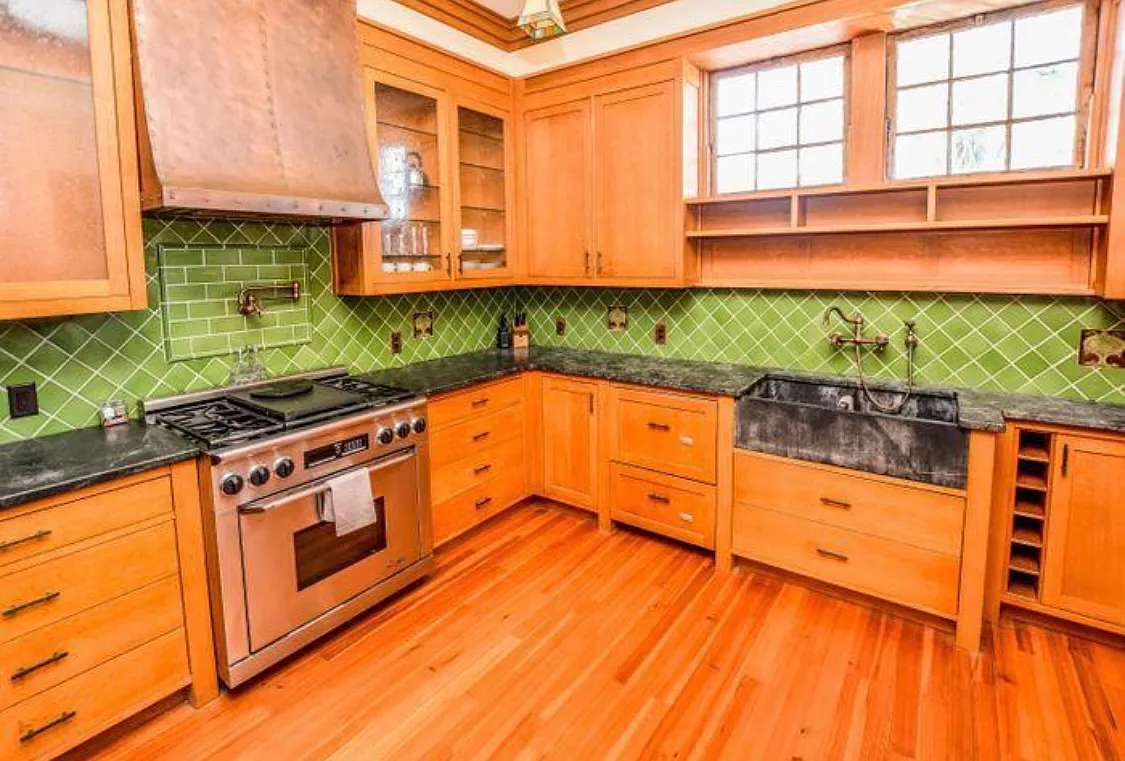 66 Barre St — Photo 4