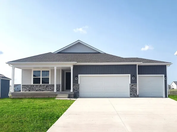 2428 SE Billings Pl, West Des Moines, IA 50265