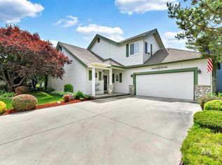 2346 N Crooked Creek Ln, Meridian, ID 83646