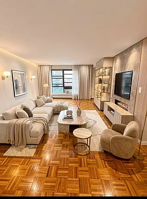 Living room, photo 1