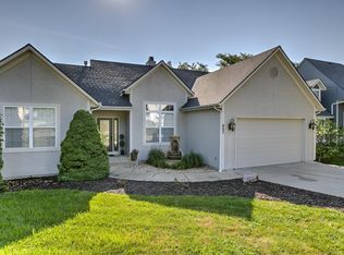 807 Old Paint Rd, Raymore, MO 64083