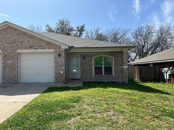 3rd image of 316 Jeff Gordon Dr #A
