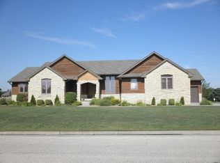 2615 Yaeger Dr, Winfield, KS 67156