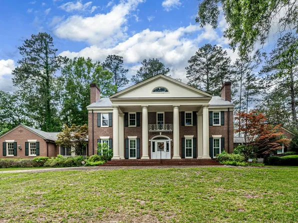 210 Lakeside Dr, Milledgeville, GA 31061