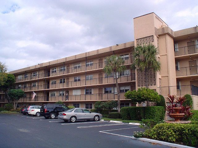 1st image of 2010 S Federal Hwy APT I301
