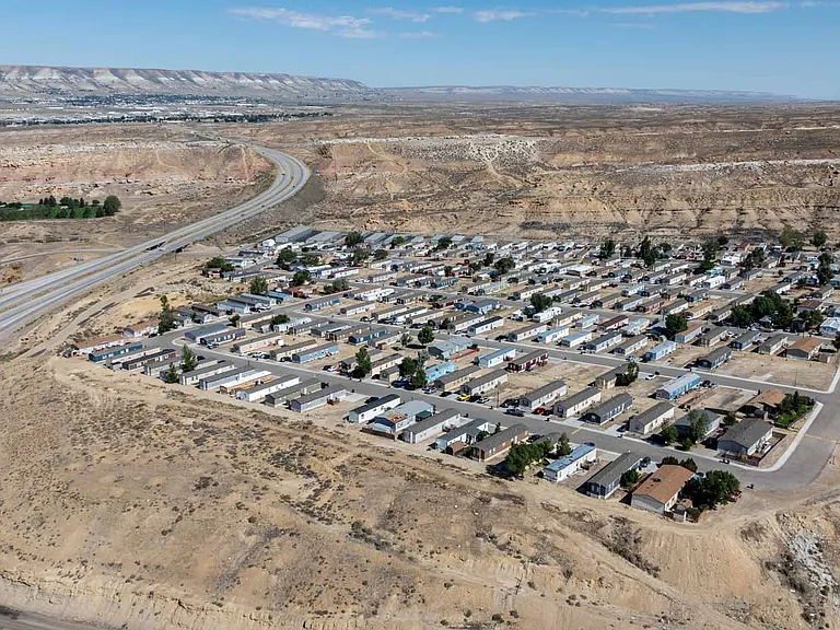 Skyline Village — Photo 6