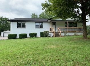 11257 Porter Pike, Oakland, KY 42159