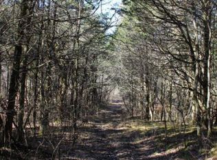 545 Blacks Ferry Rd, Burkesville, KY 42717