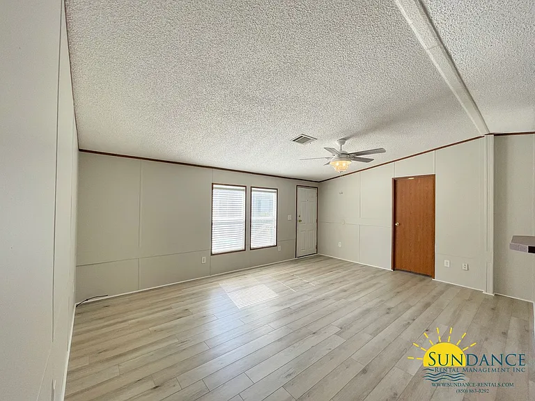 208 Casper Dr #7 — Photo 3