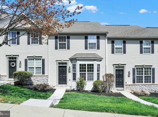2720 Seabiscuit St, York, PA
