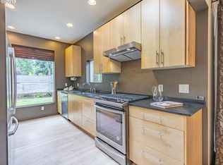 8727 SW 54th Ave, Portland, OR 97219