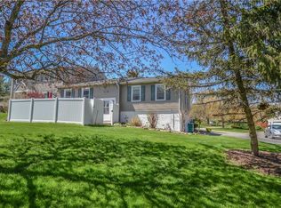 1514 Aster Ter, Walworth, NY 14568