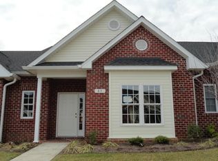 83 Maple St, Salem, VA 24153