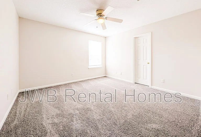 4706 Playpen Dr — Photo 7