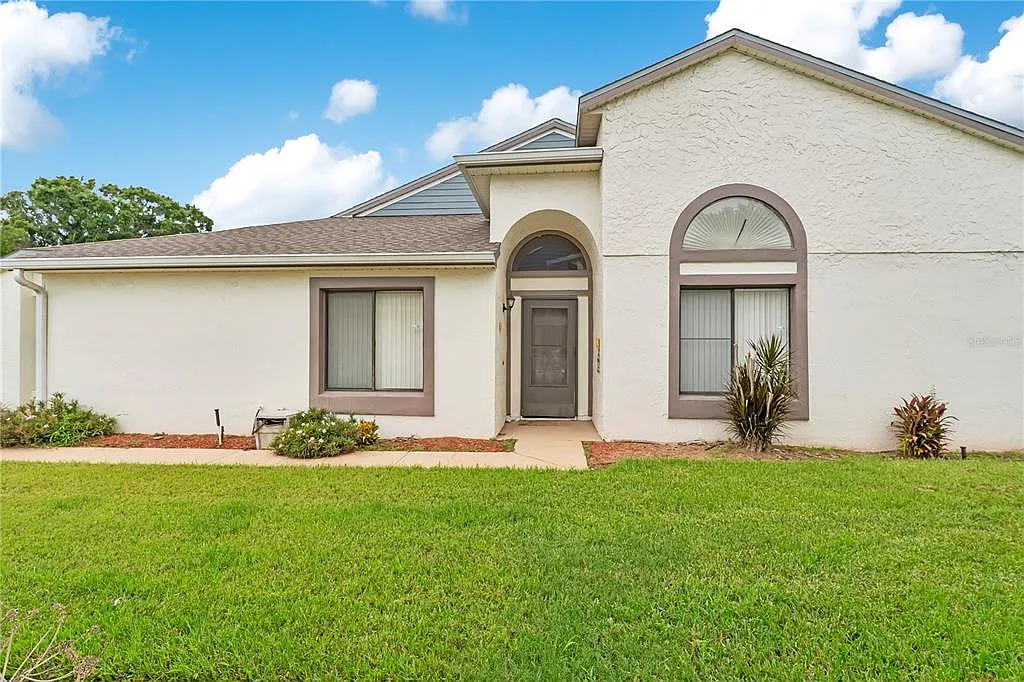 3 bed, 2.0 bath, 1234 sqft, $1,950 — Photo 3