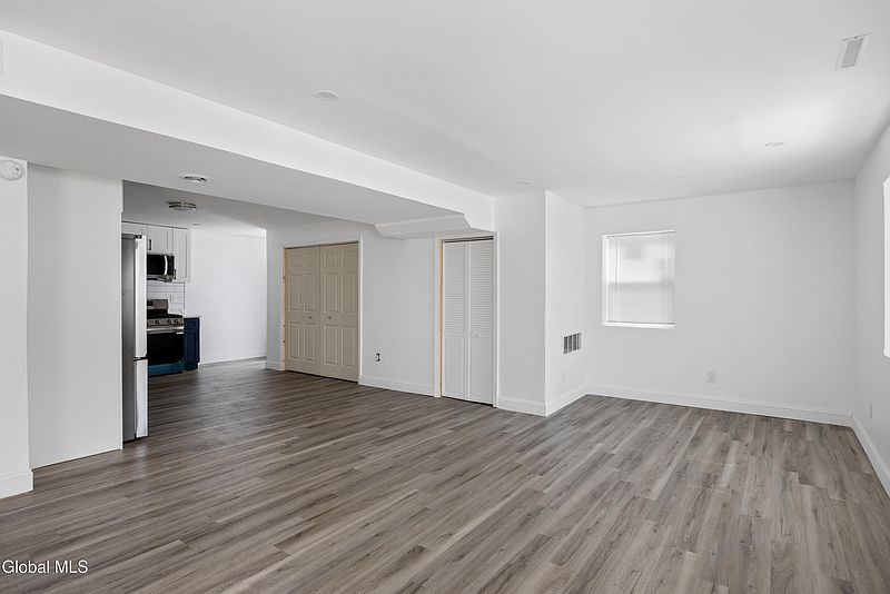 4th image of 730 Bailey Street