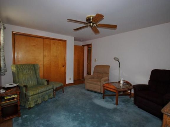 3rd image of 94 Lorelee Dr