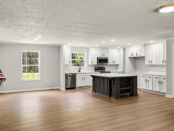 3rd image of 1565 Dowey Cir