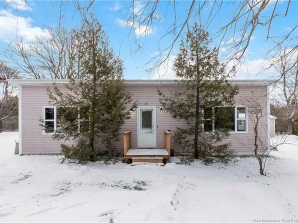21 Lucille St, Shediac, NB E4R 1N3