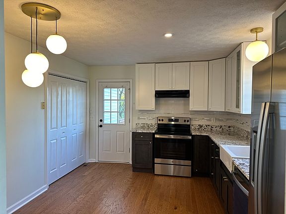 Newly Renovated kitchen