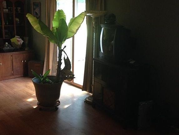 5th image of 11 Greenwood Dr