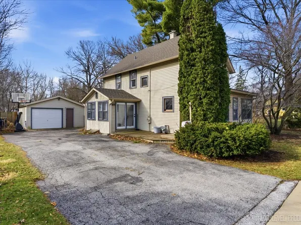 622 Spring St, Batavia, IL 60510