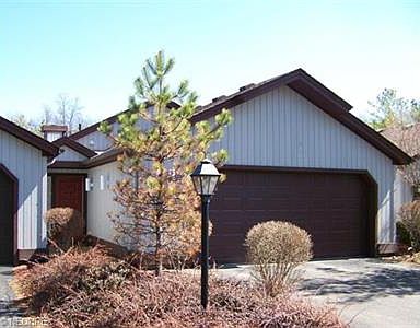 1st image of 53 Pinewood Dr #M