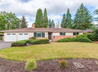 1045 NE 8th Ave, Hillsboro, OR 97124