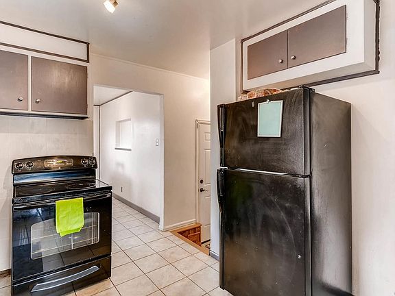 4th image of 1164 S Beach Ct