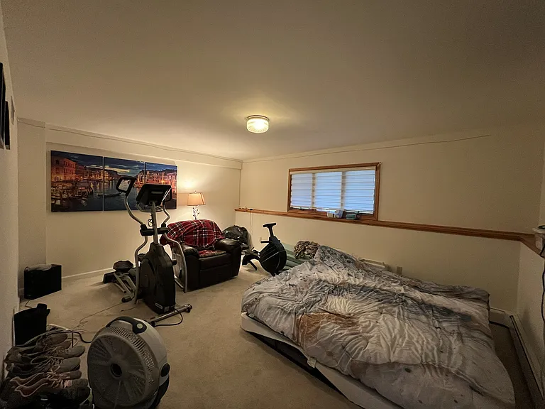 5 Roosevelt Ave #B — Photo 35