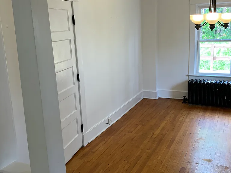 133 Pearl St — Photo 5