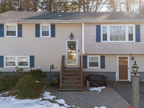 2nd image of 8 Parkview Avenue
