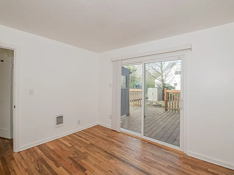 3033 N Halleck St — Photo 24